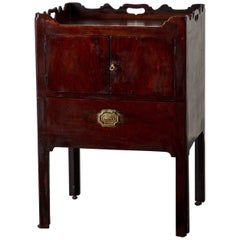 Side Table or Nightstands English 18th Century Mahogany Brown, England