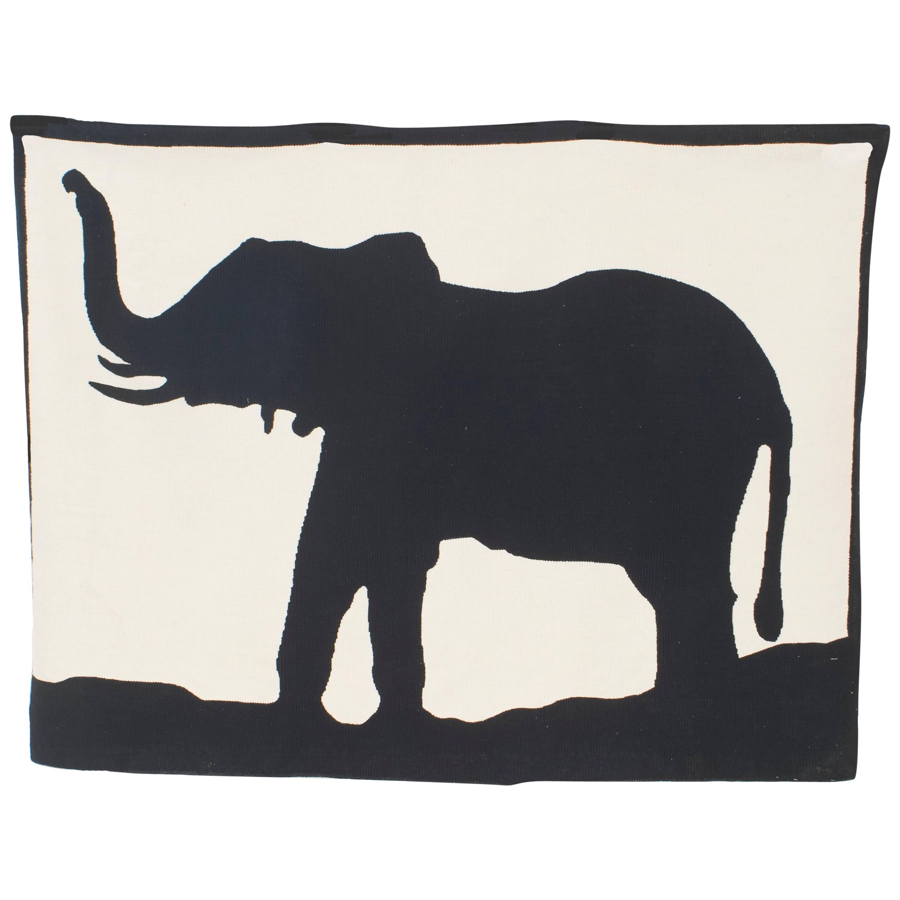 Zeitgenössischer schwarz-weißer Bradfield-Elefanten-Wandteppich