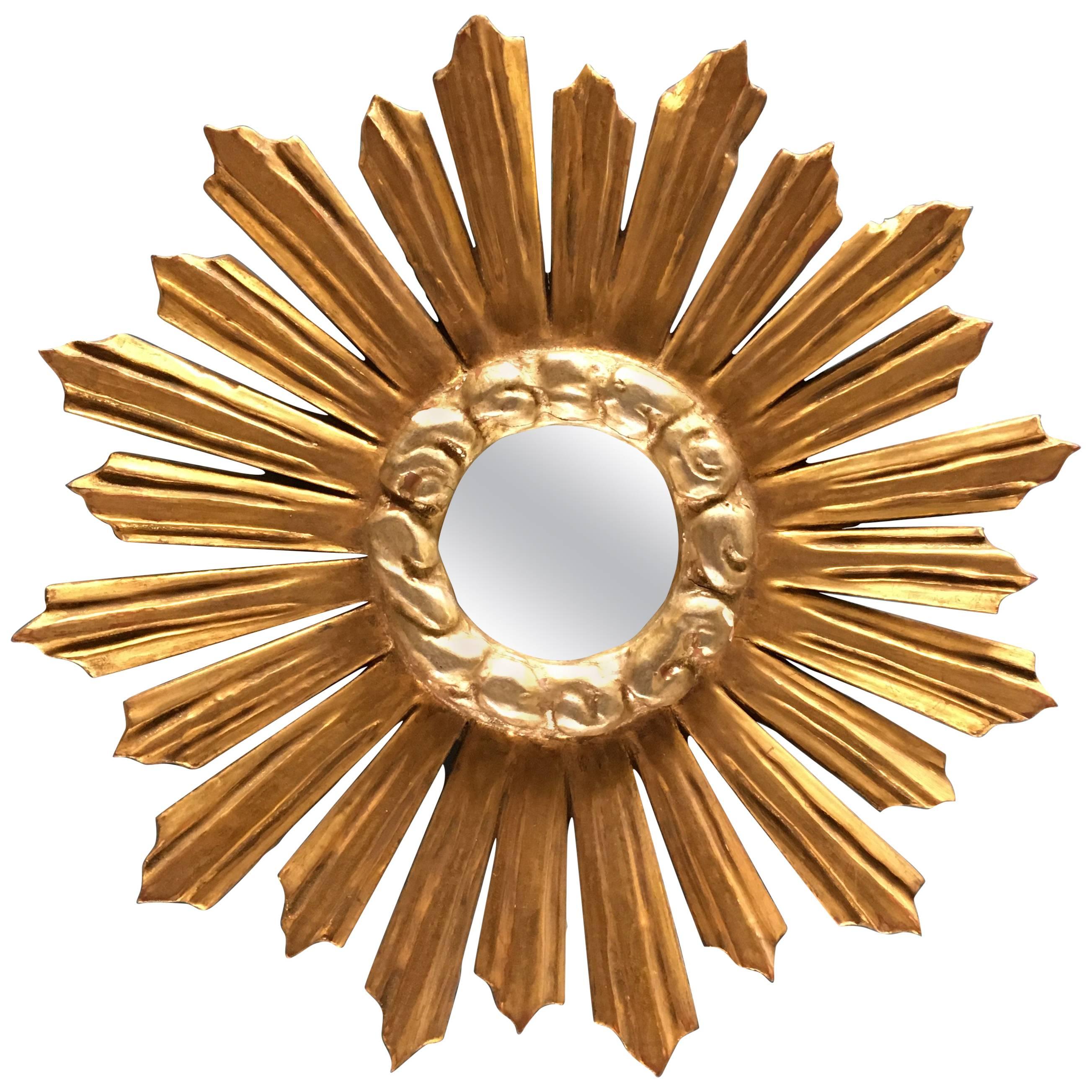 Miroir rond en bois doré français du 19ème siècle « Soleil ».