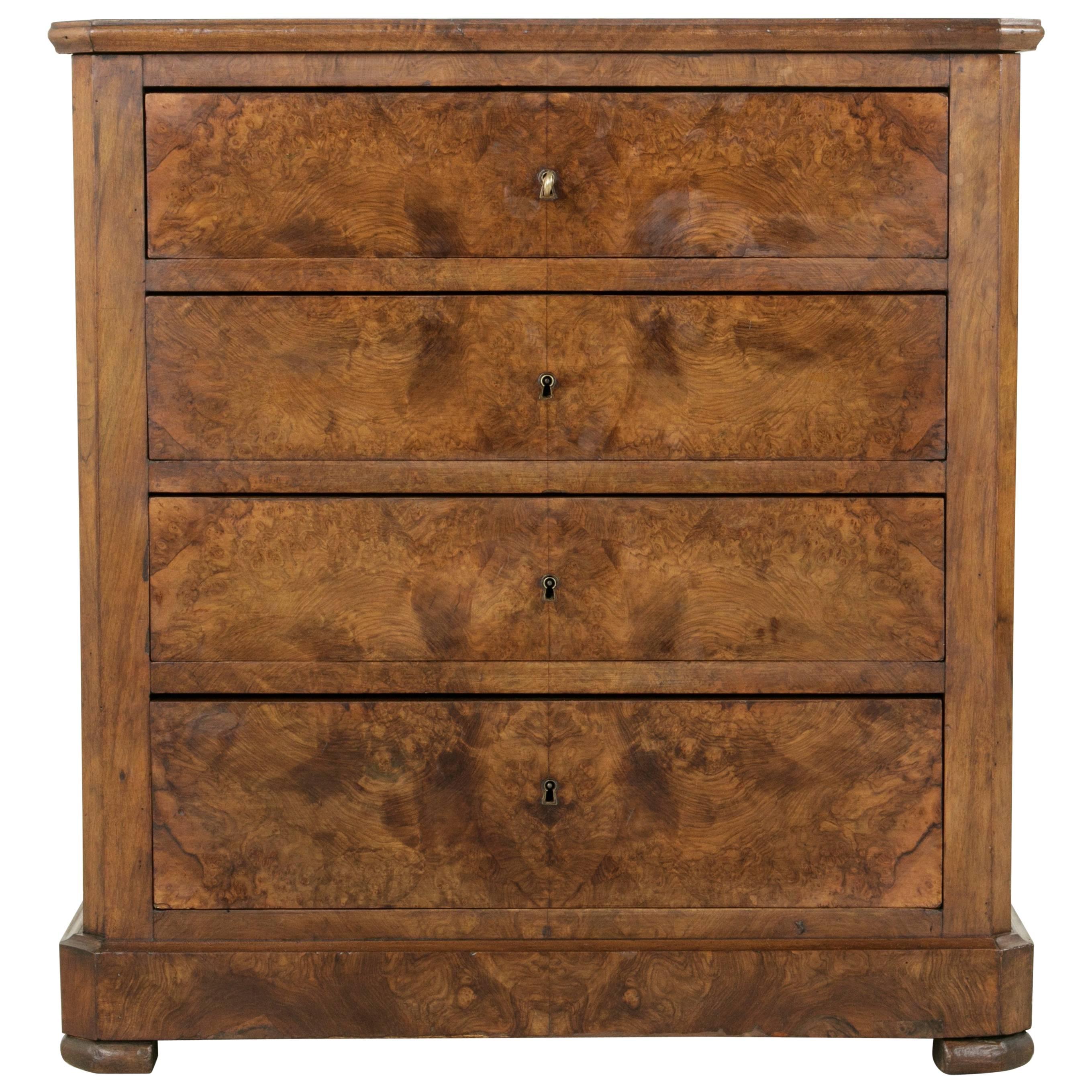 Small Scale 19th Century French Louis Philippe Walnut Chest Commode Nightstand