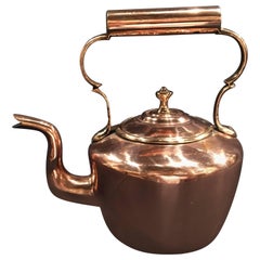 English Polished Copper Kettle with Handle and Lid, 19th Century