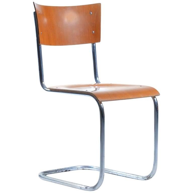 S34 Cantilever Mart Stam Design Chair by Kovona, Czechoslovakia, circa 1960 For Sale