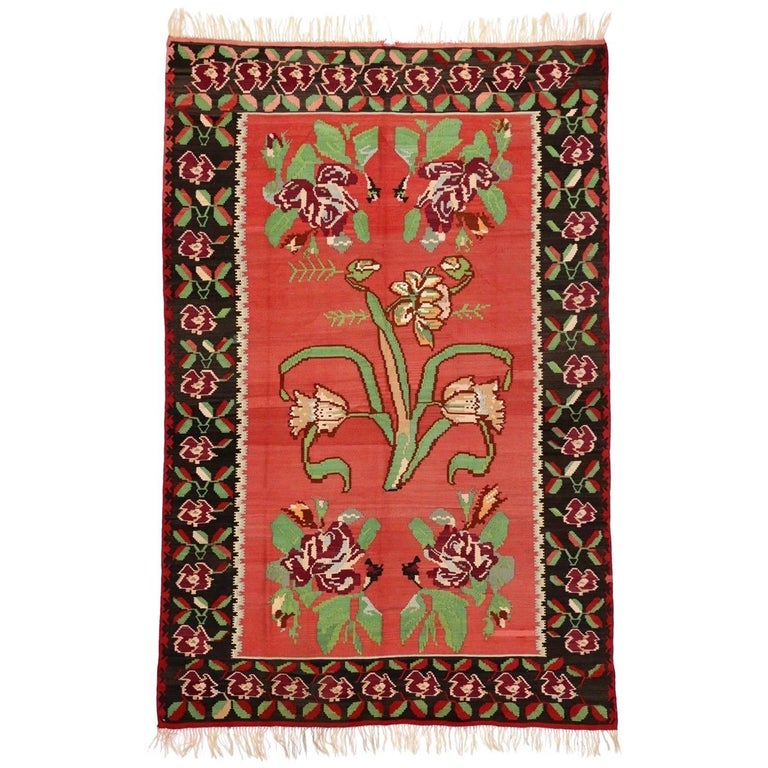 Vintage Floral Turkish Kilim Rug, FlatWeave Rose Kilim Rug For Sale at 1stdibs