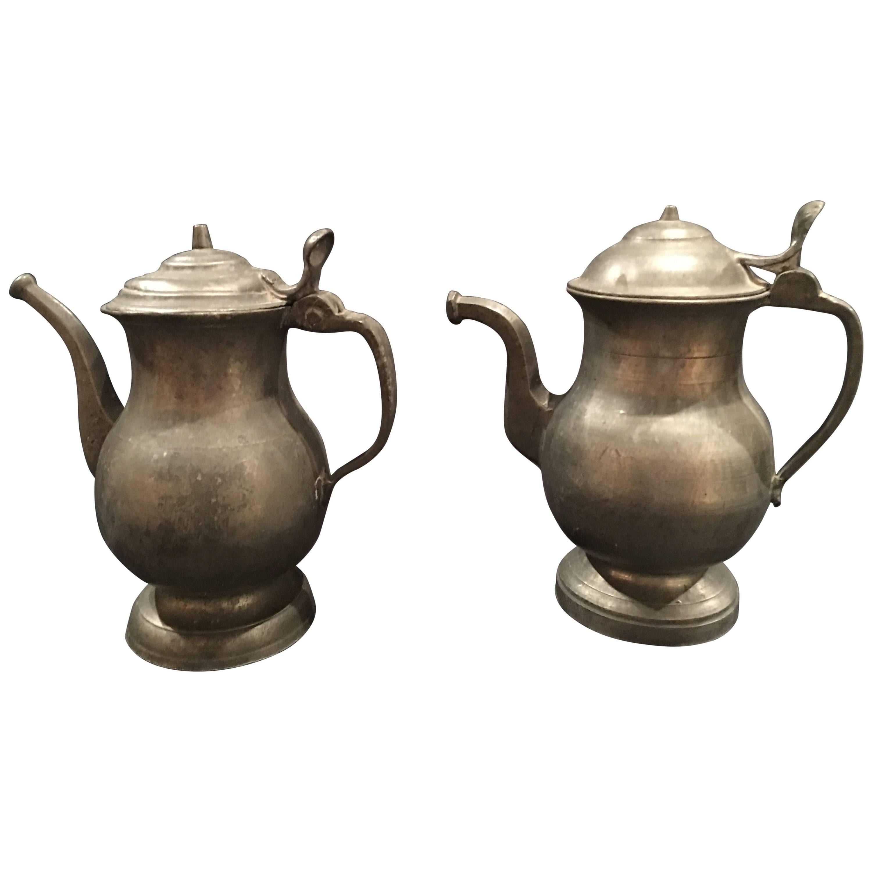 English Pair of Pewter Coffee Pots, 19th Century For Sale