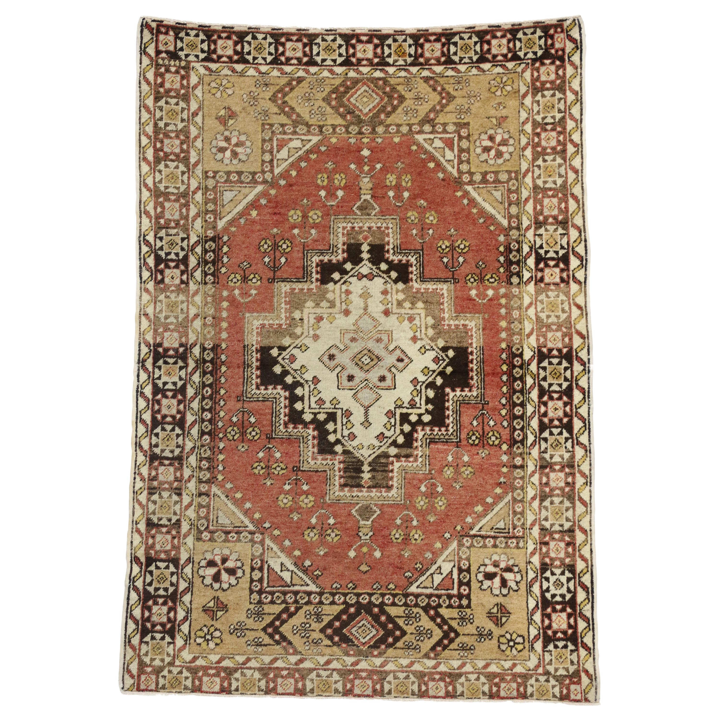 Rustic Lodge Style Vintage Turkish Oushak Accent Rug, Entry or Foyer Rug For Sale