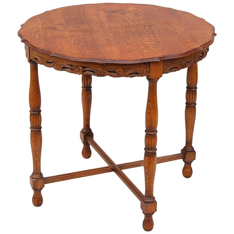 Mid20th Century Oak Side Table with Circular Top, France For Sale at