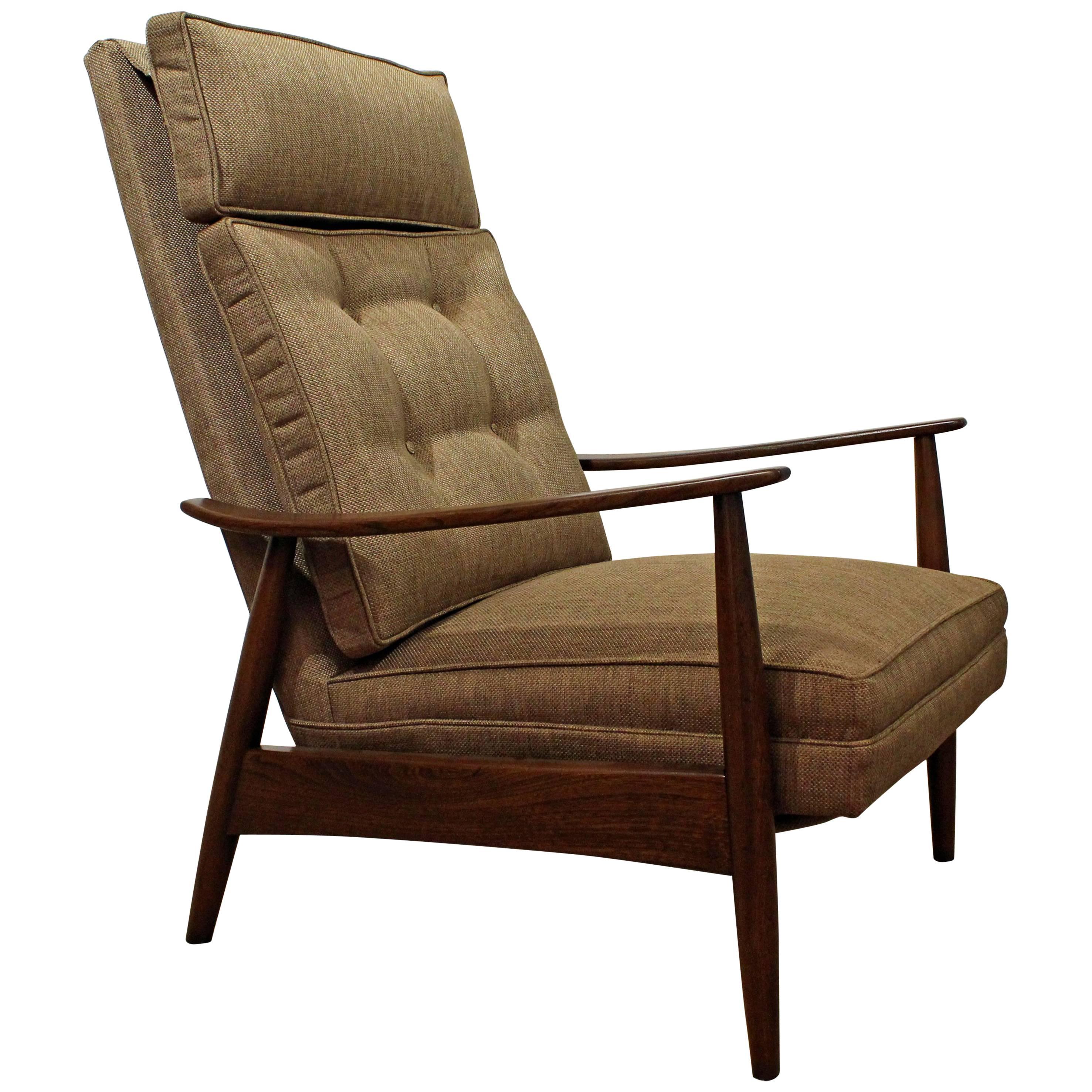 Mid-Century Modern Milo Baughman Walnut Recliner Lounge Chair