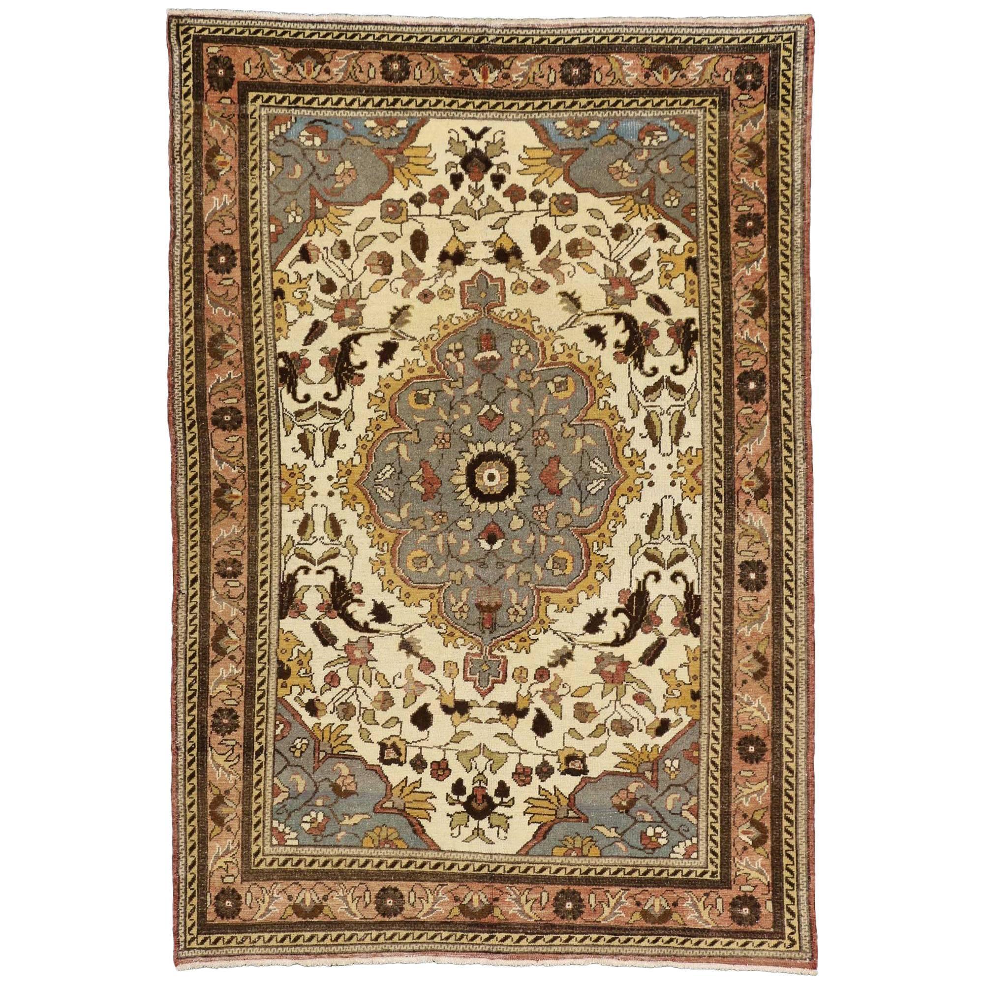 Tapis turc vintage d'Oushak de style traditionnel