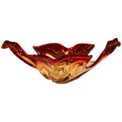 Mid-Century Italian Pulled Feathered Two-Tone Red Murano Glass Centerpiece