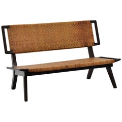Canapé / banc de style Paul László, rotin tressé, bois foncé, Californie, années 1950