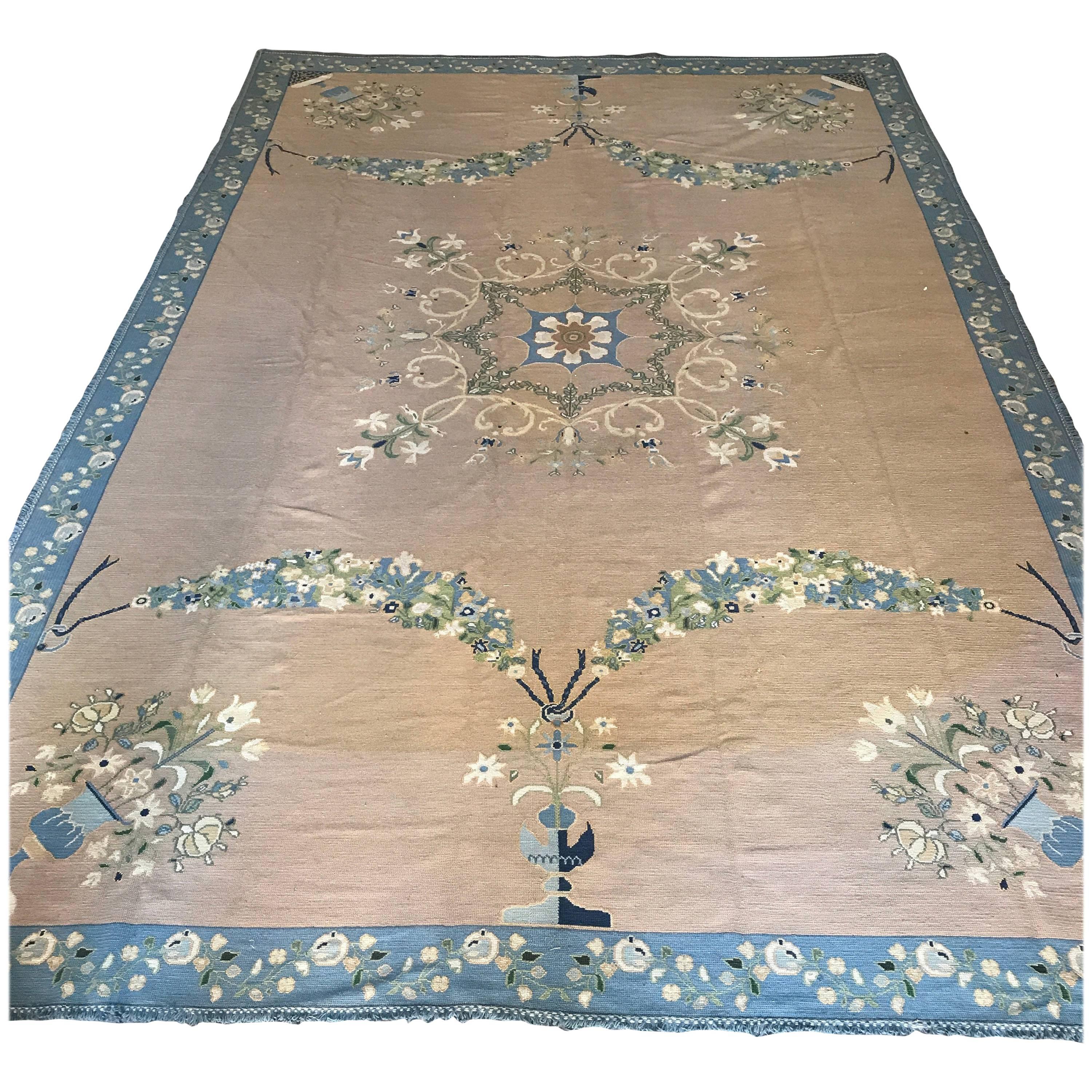 Fine Portuguese Needlepoint Rug from the Arraiolos factory, 1920s For Sale