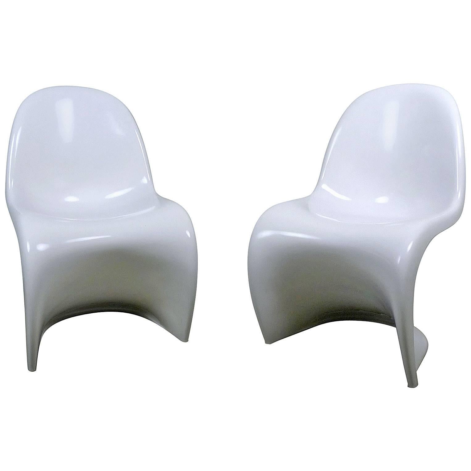 Pair of White Panton Chairs by Verner Panton for Fehlbau from 1971 and 1972 For Sale