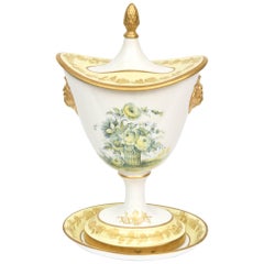 Vase et support jaune avec couvercle, motif floral rose vintage de Mottahedeh