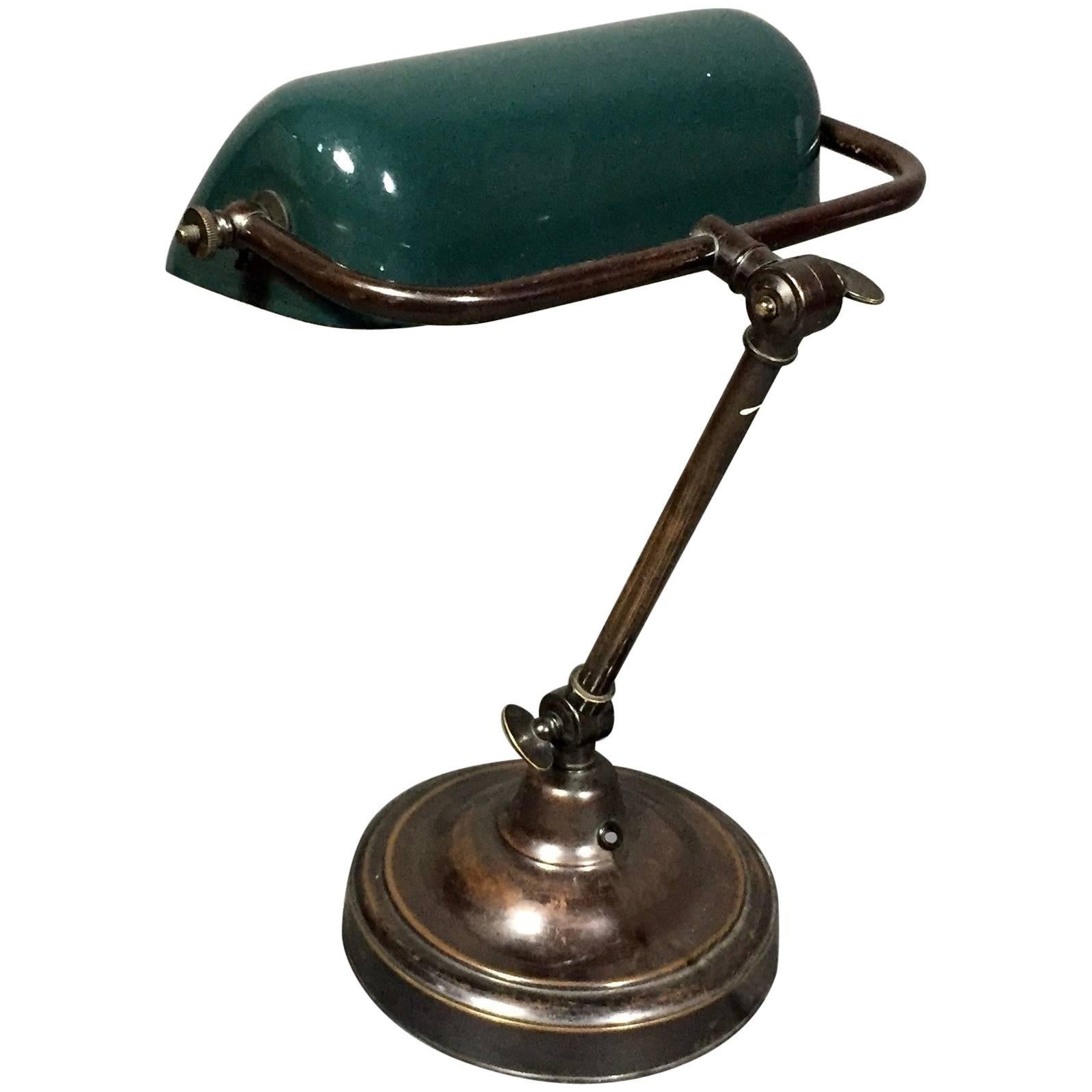 Vintage Banker's Desk Lamp, Enameled Metal and Brass, 1940s For Sale