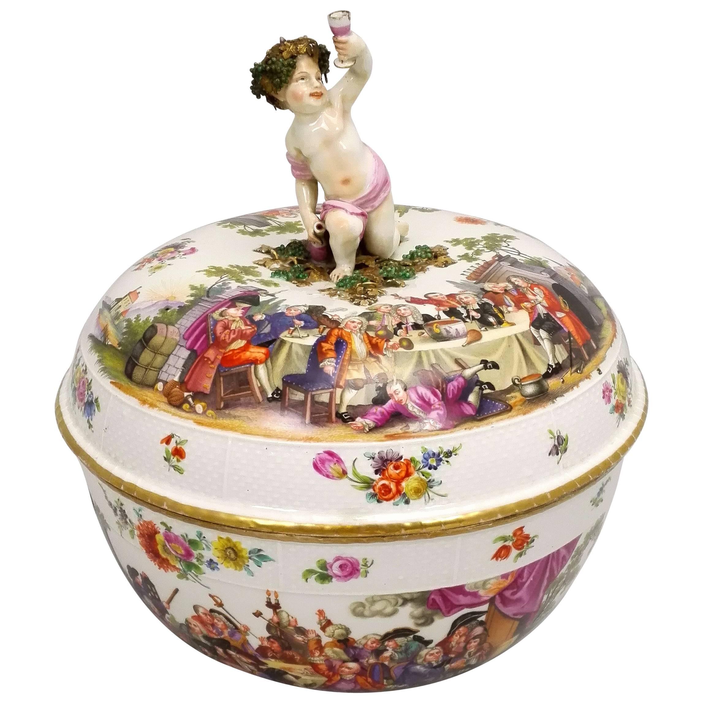 19th Century Historismus Painting Meissen Lid Punsch Hardpaste Porcelain Bowl For Sale