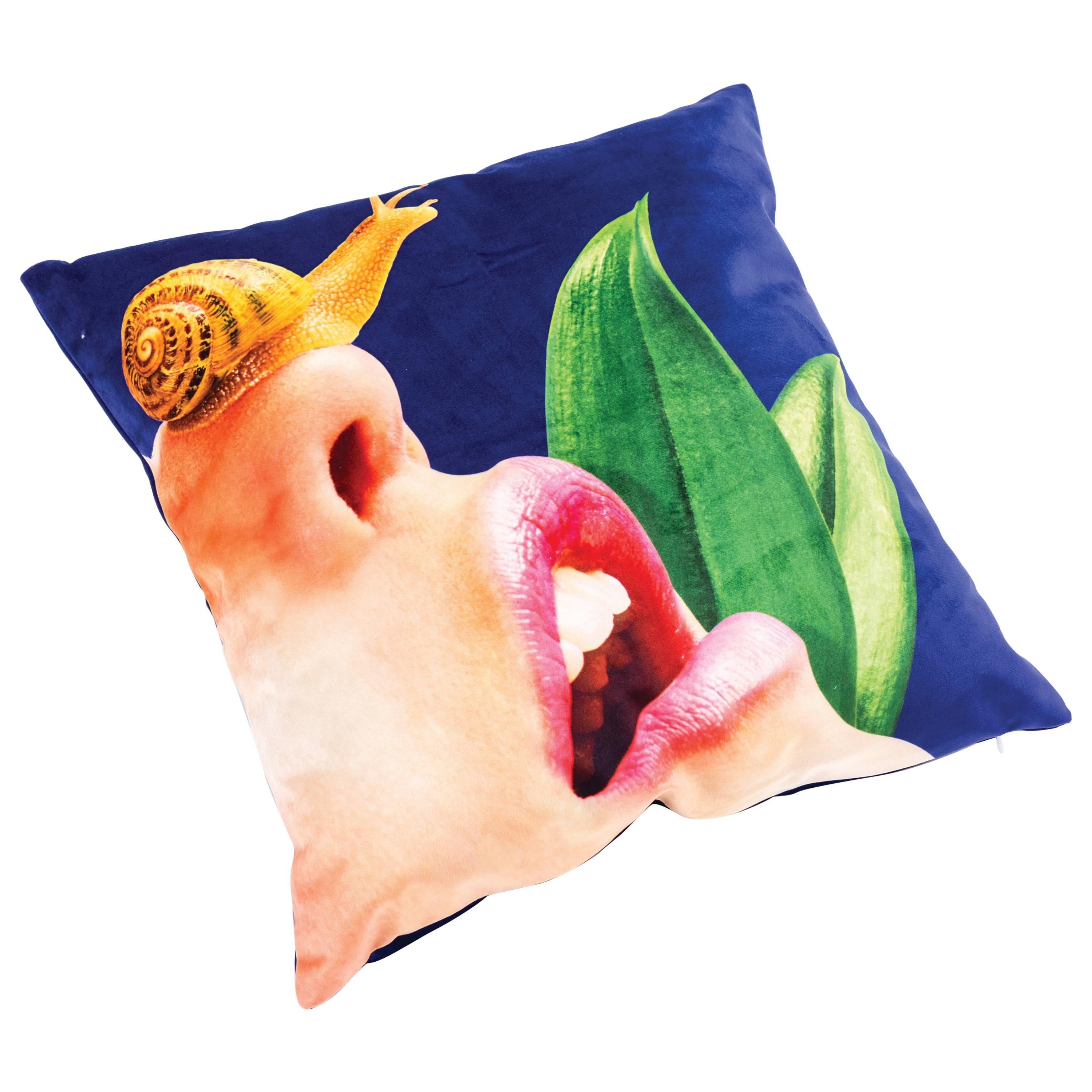 Seletti Polyester-Kissen von „Toiletpaper“, Schneckenschneide