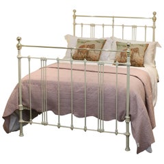 Double Cream Antique Bed, MD61