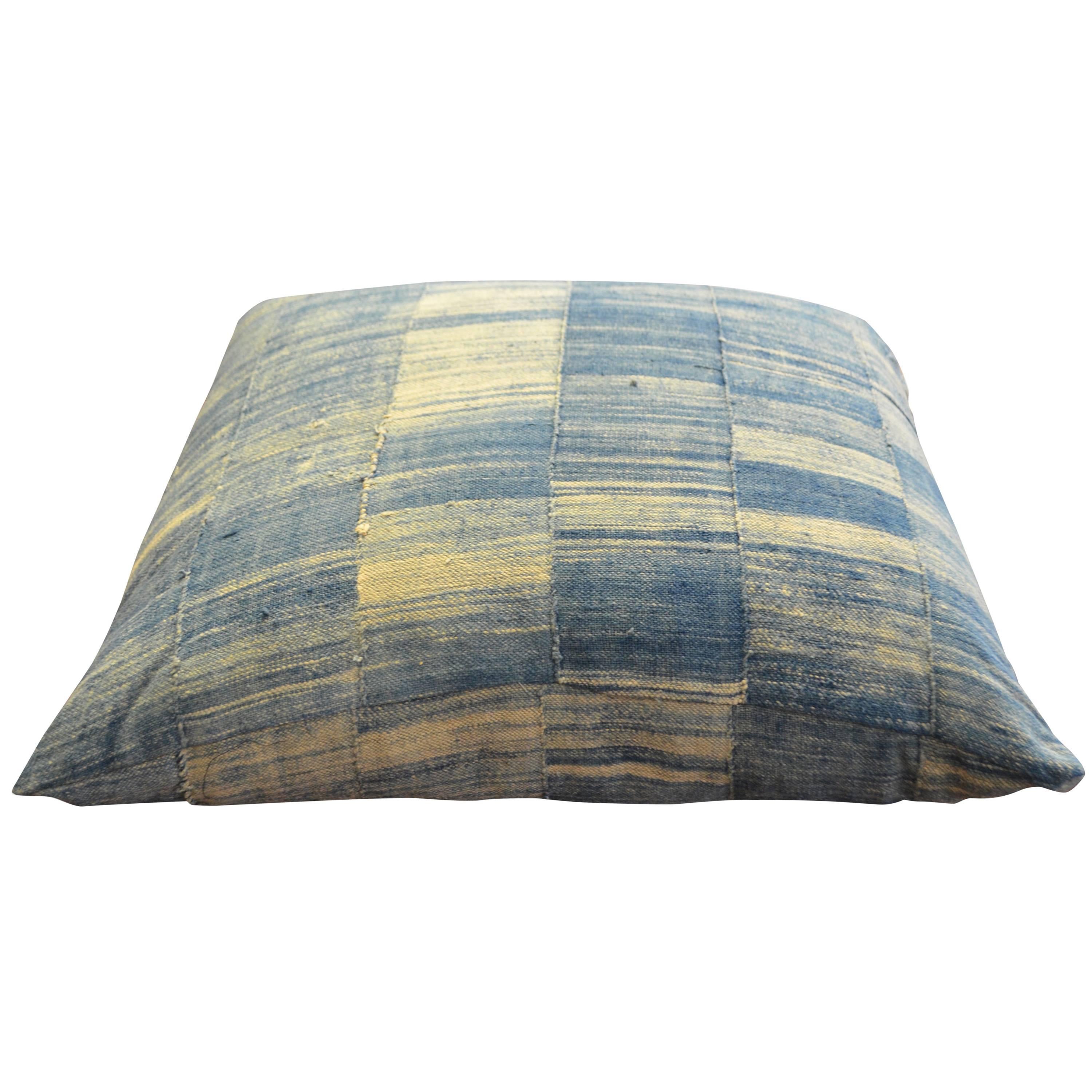 Coussin africain ancien