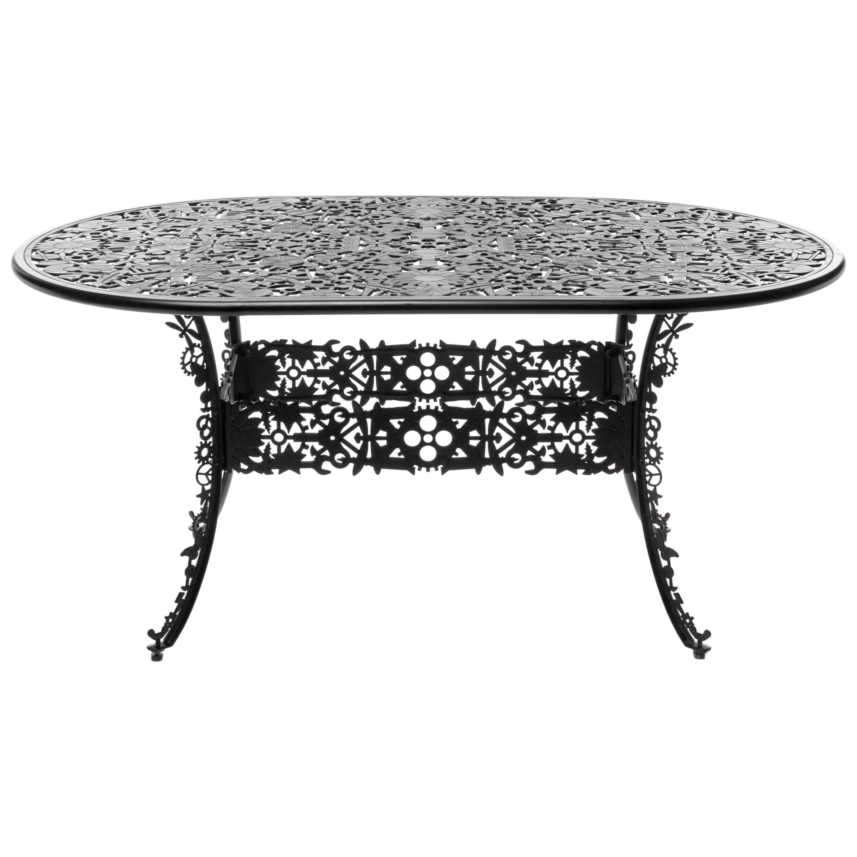 Table ovale en aluminium « Collection d'industrie » de Seletti, noire