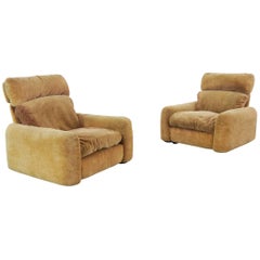 Pair of Busnelli Piumotto Easy Chairs by Architect Arrigo Arrigoni, Italy