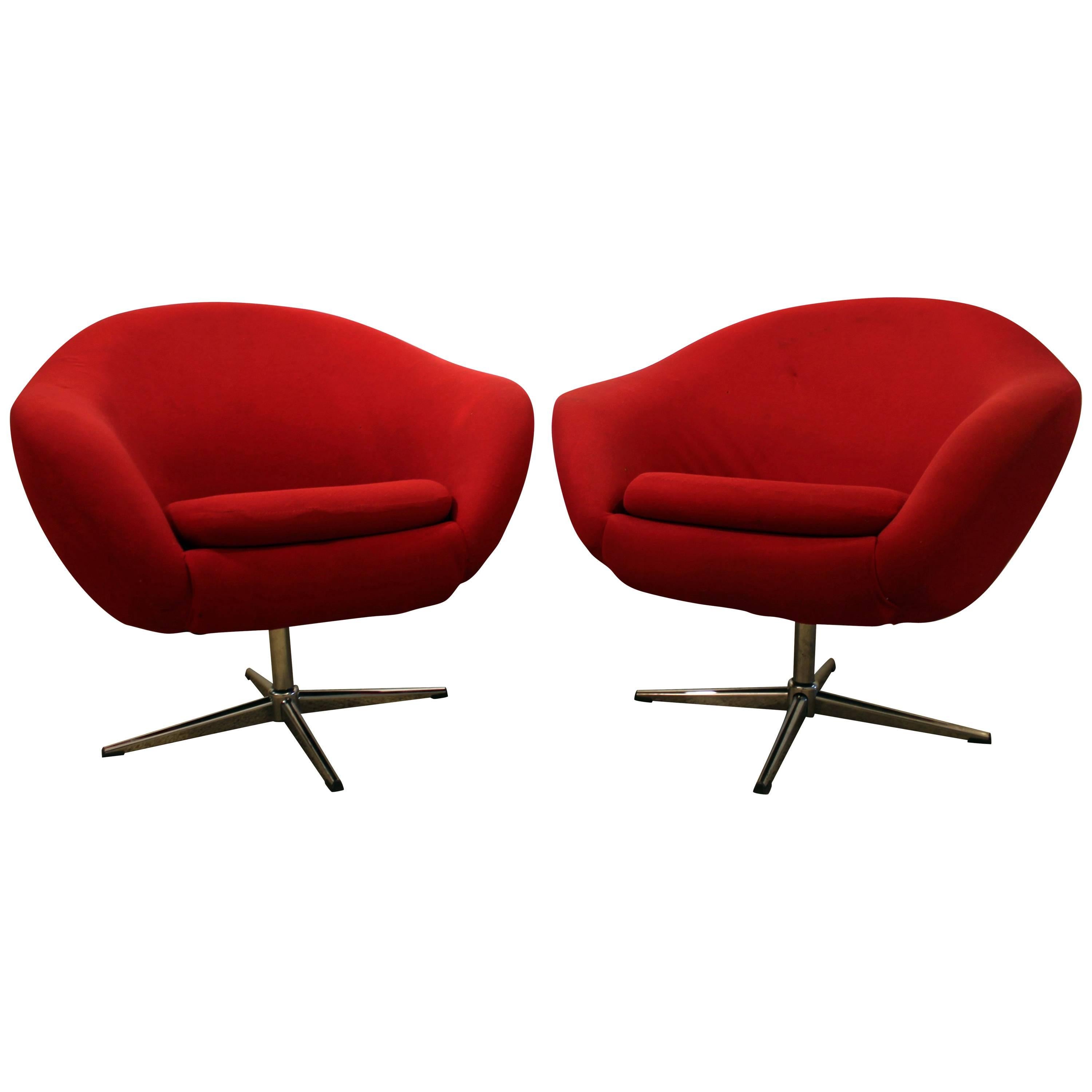 Pair of Mid-Century Modern Overman Chrome Swivel Pod Chairs