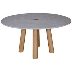 Table de salle à manger ronde à colonne en marbre et bois de chêne blanc par Fort Standard