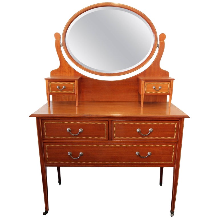 English Dressing Table, circa 1900, Mahogany For Sale at 1stDibs