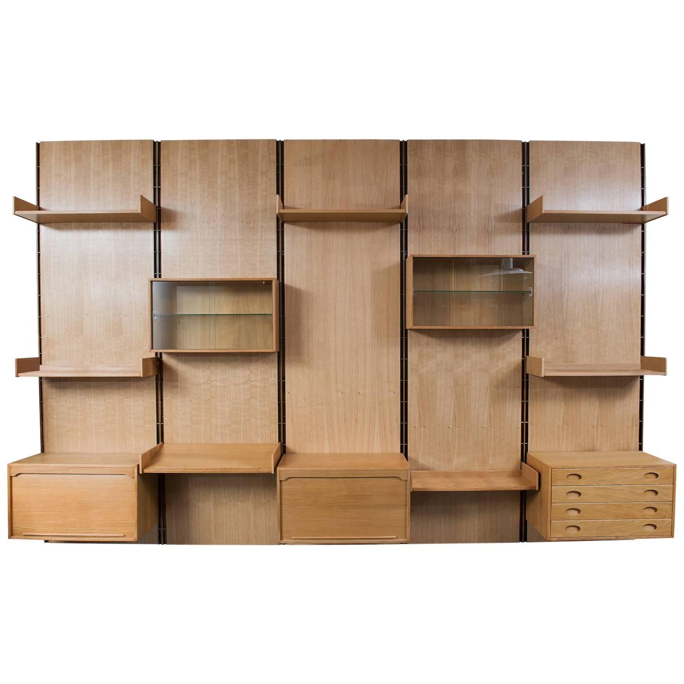 Large Gianfranco Frattini Oak Free Standing Wall Unit Bookcase for Bernini