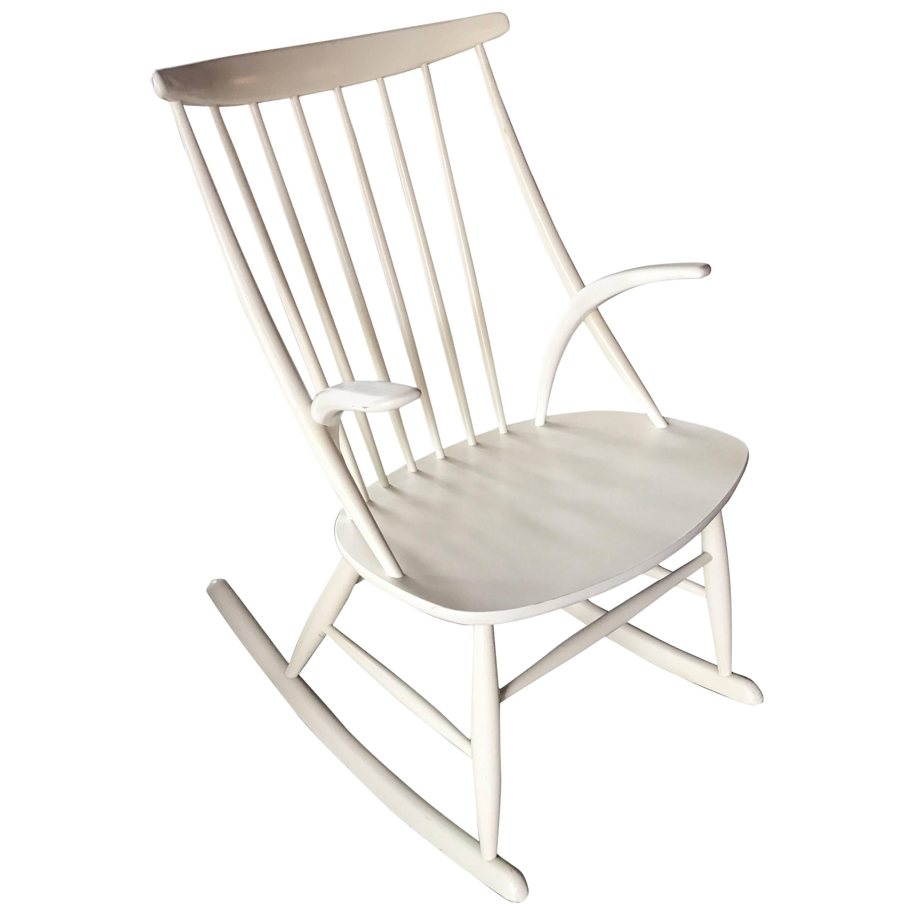 Illum Wikkelso White Rocking Chair Rocker