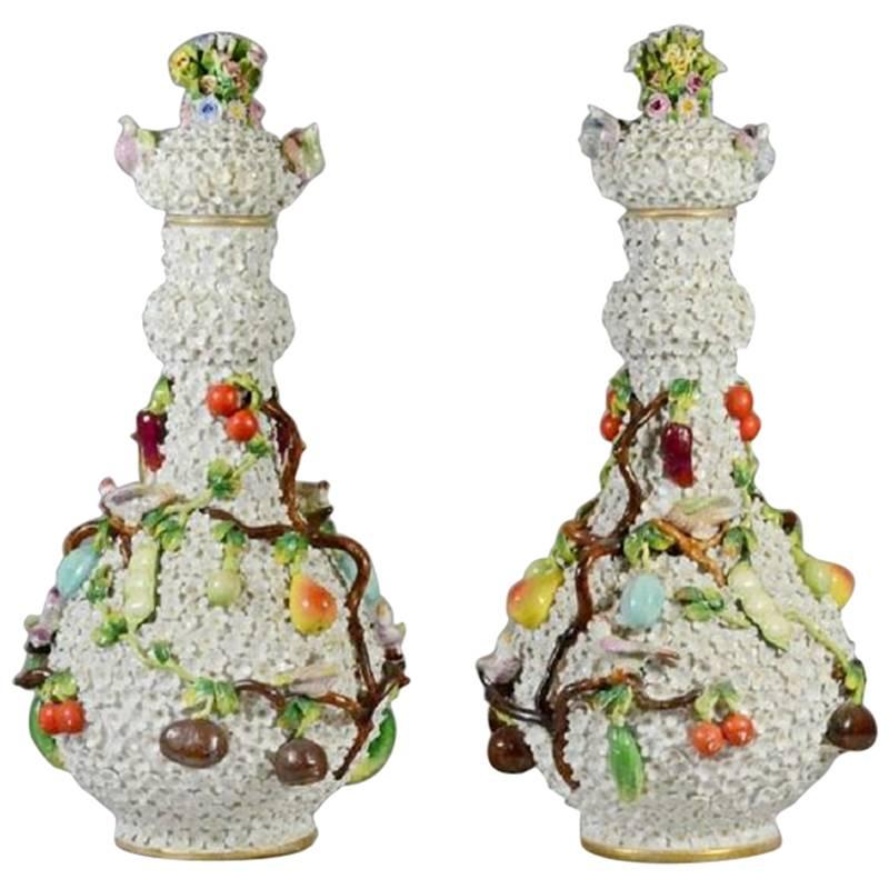 Lovely Pair of Meissen Style Volkstedt Schneeballen Vases For Sale