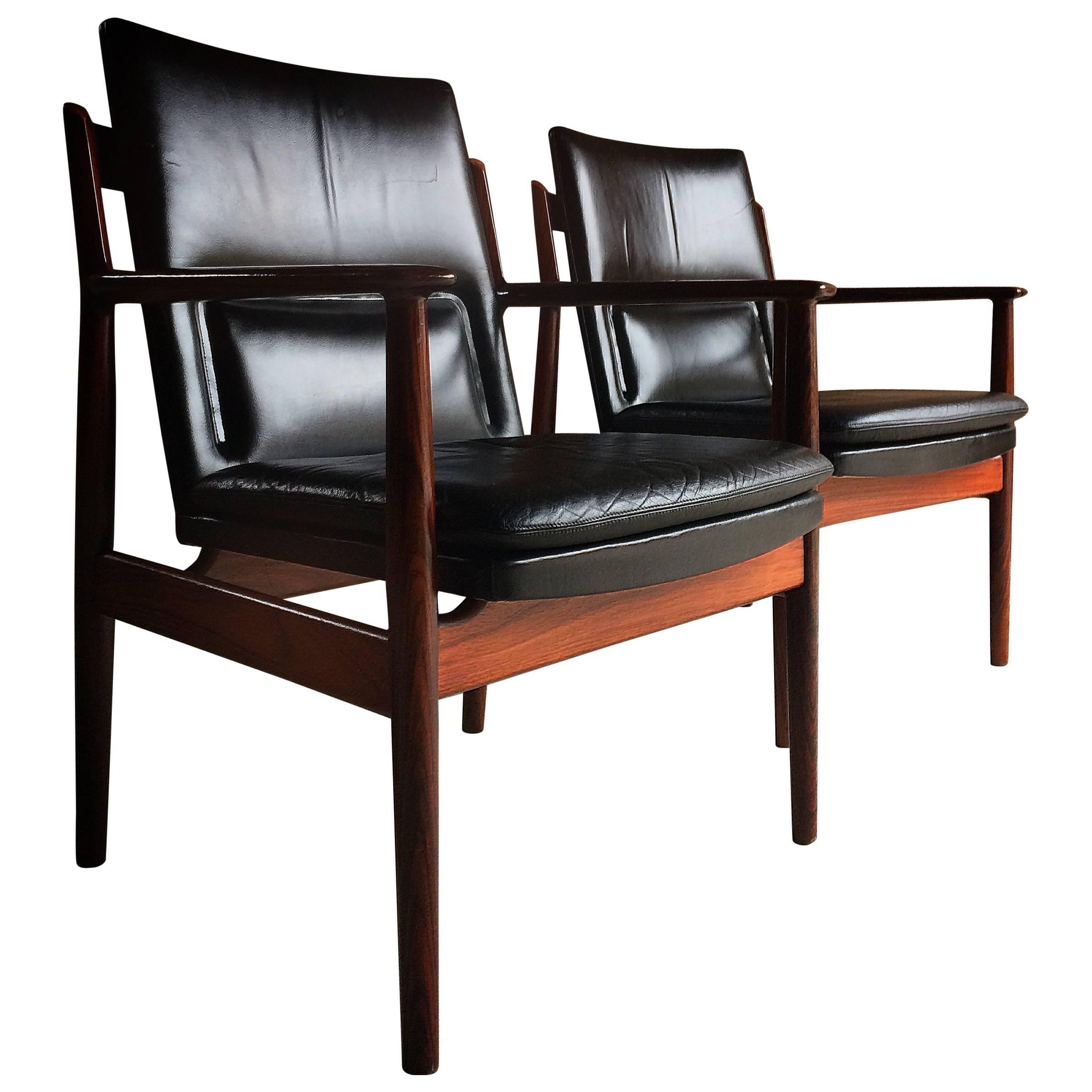 Pair of Arne Vodder Model 431 Leather and Rosewood Armchairs, Sibast Furniture