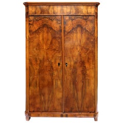 Biedermeier-Schrank aus Nussbaumholz, 19. Jahrhundert