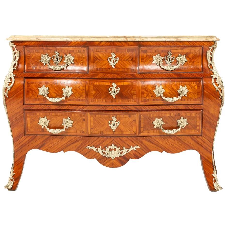 Italian Bombe Commode