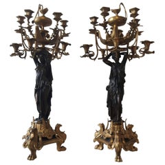 Paire inhabituelle de candélabres français du 19ème siècle