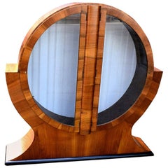 1930s English Art Deco Circular Display Cabinet or Vitrine in Walnut