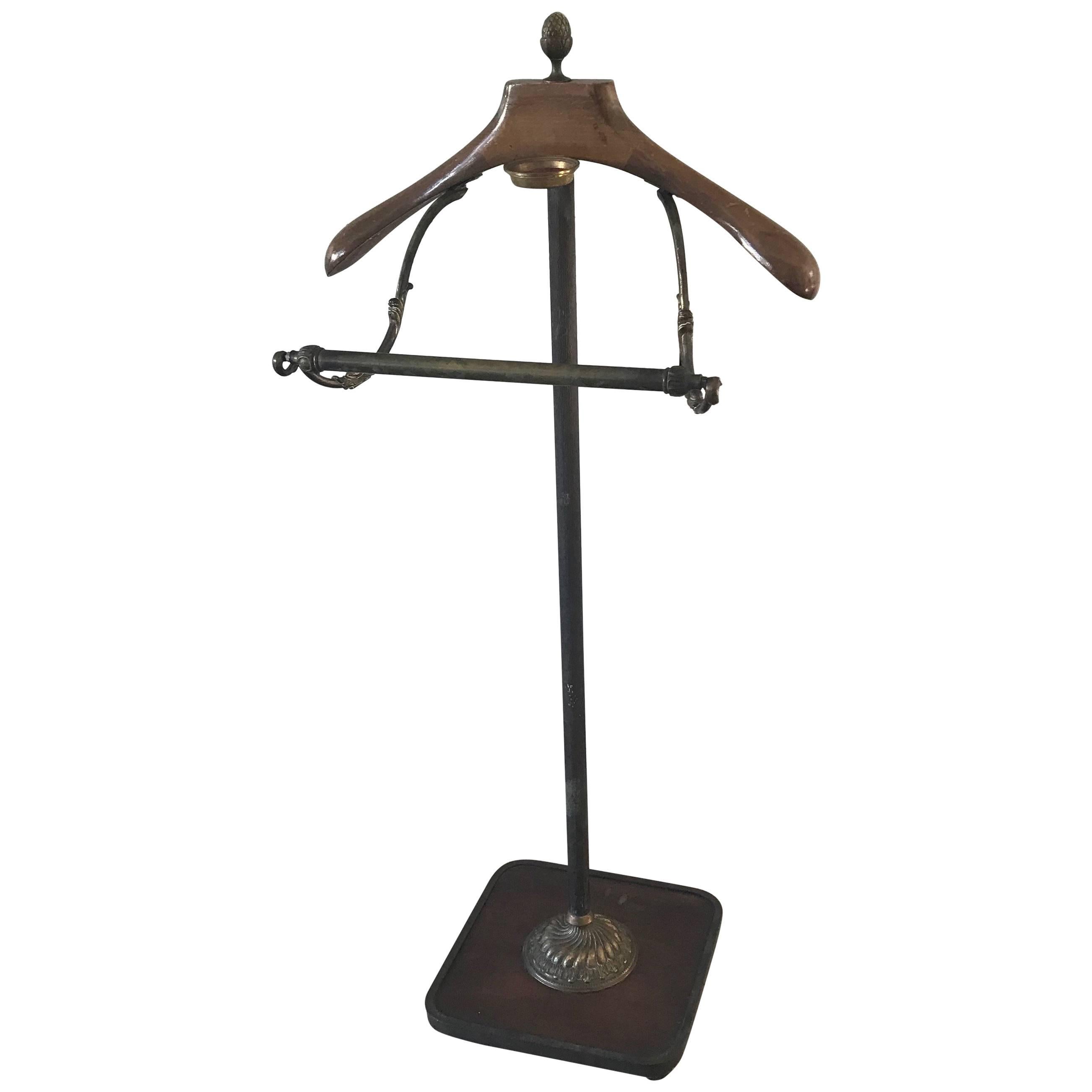 Vintage Clothing Racks 47 For Sale on 1stdibs