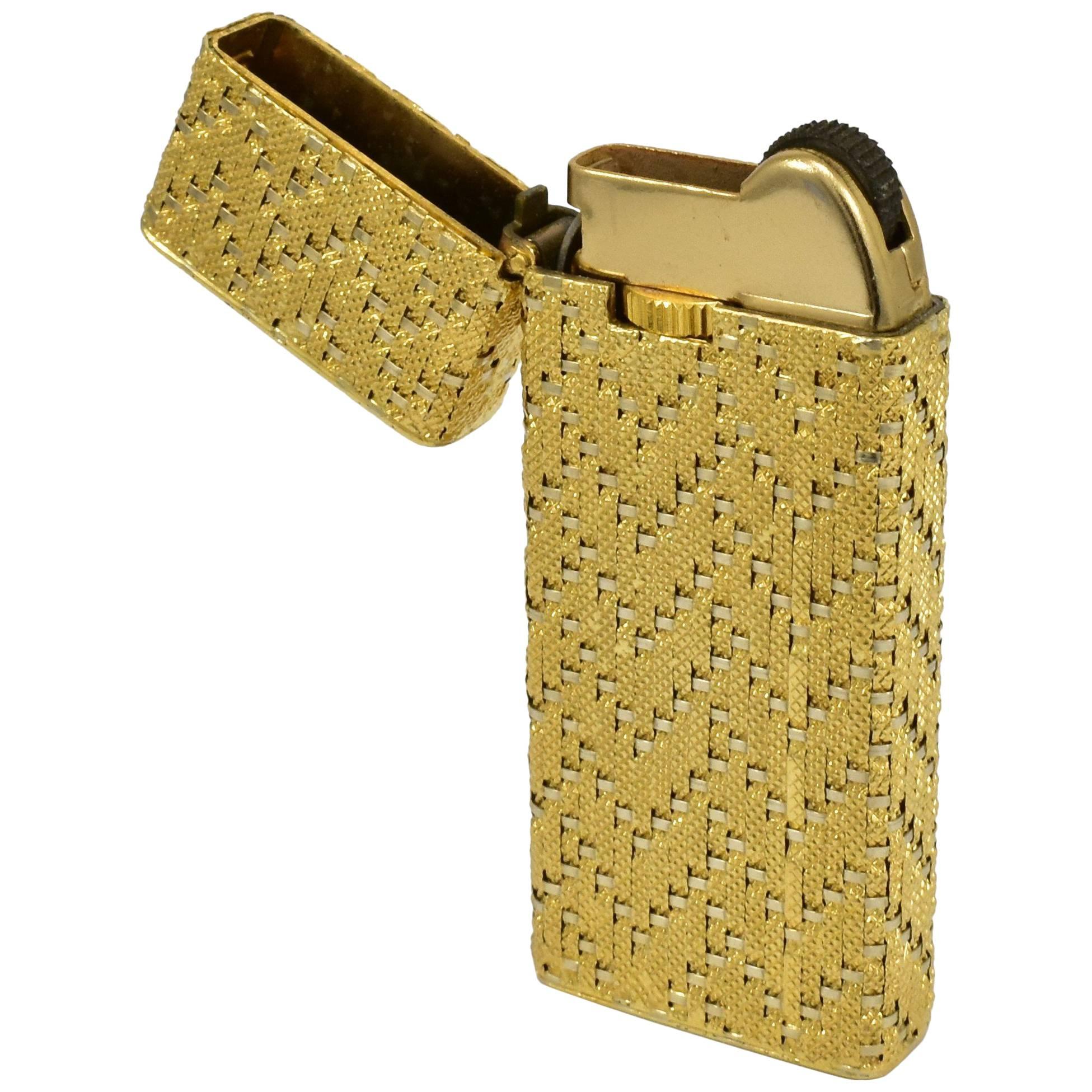 1960s Collectible Gold Woven Detail Gas Lighter For Sale
