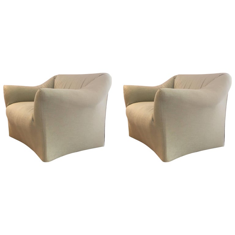 Comfortable Lounge Chairs at 1stDibs
