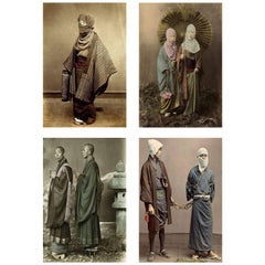 Quatre épreuves photographiques japonaises de studio peintes à la main par Felice Beato, vers les années 1860