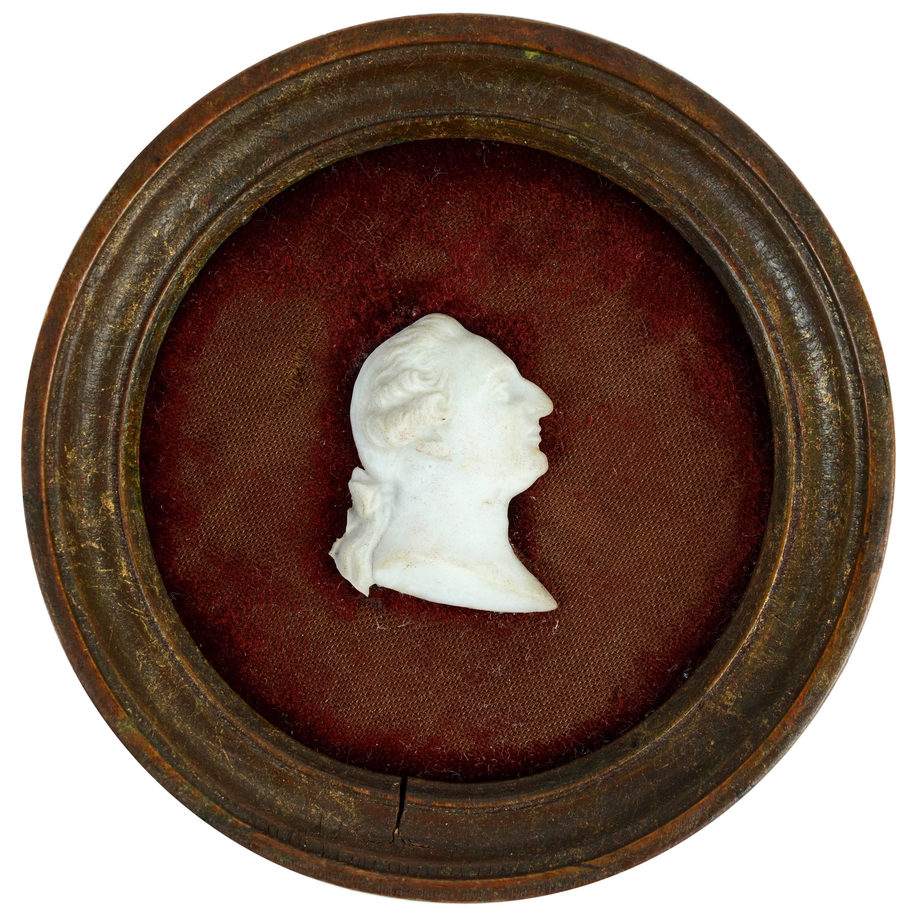 Carved Marble Miniature of King Louis XVI, Early 19th Century For Sale