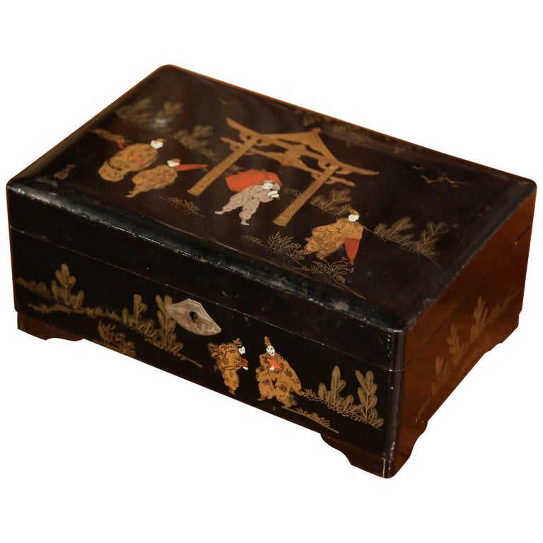 19th Century French Black Lacquered Make Up Music Box with Chinoiserie