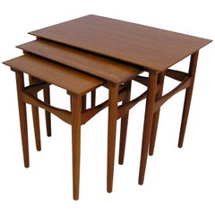 1960s Danish Modern Teak Nesting Tables by Poul Hundevad, Set of Three