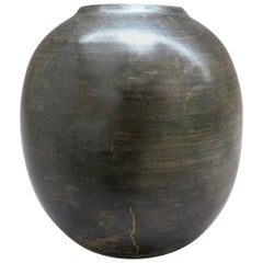 Vase en céramique et Kintsugi par Karen Swami