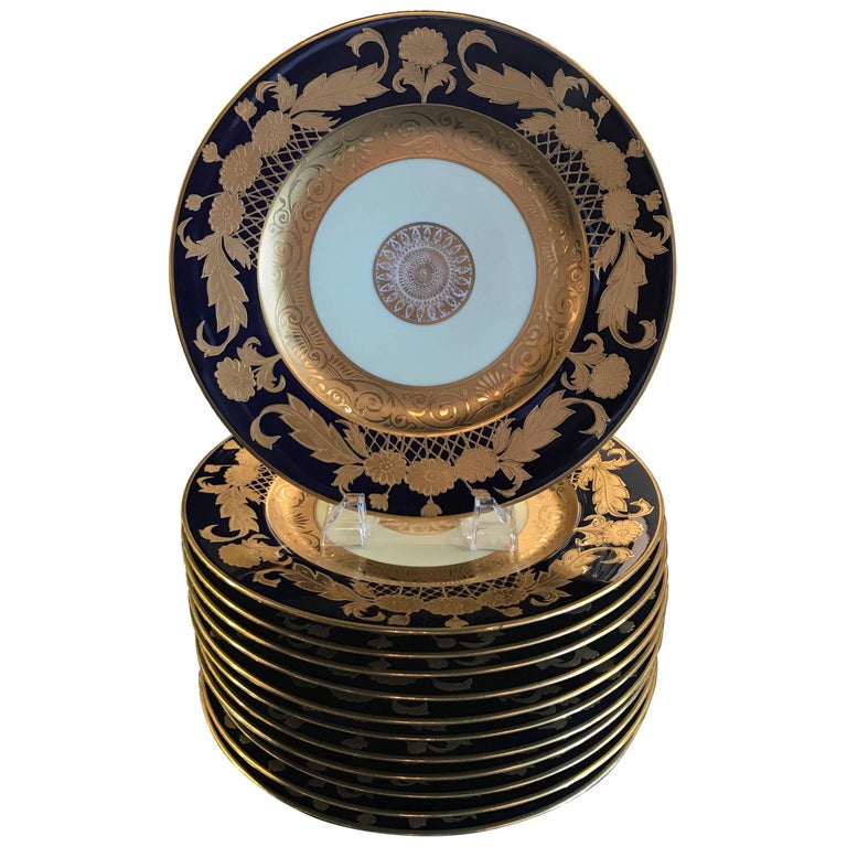 Set of 12 Cobalt and Gilt Service Dinner Plates For Sale at 1stDibs