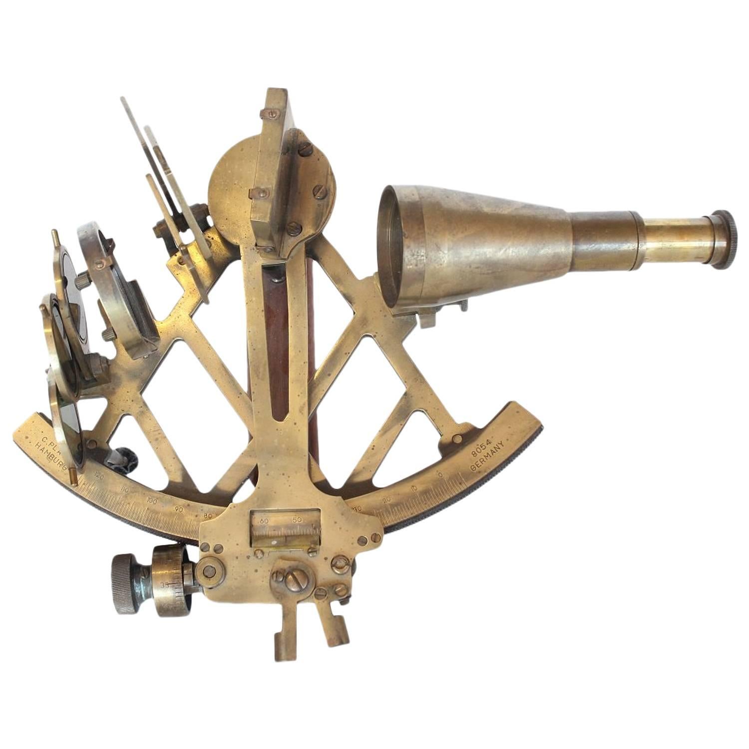 Plath Hamburg Brass Sextant Maritime Navigational Instrument, circa 1900s For Sale