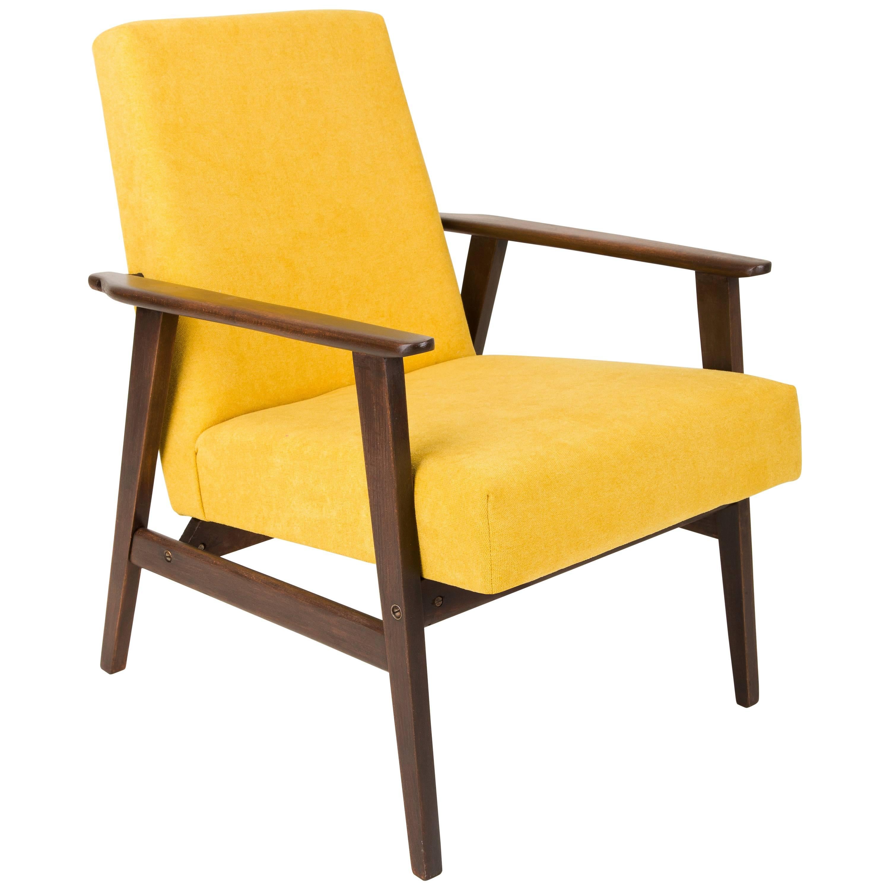 Fauteuil en dante jaune moutarde du XXe siècle, années 1960 en vente