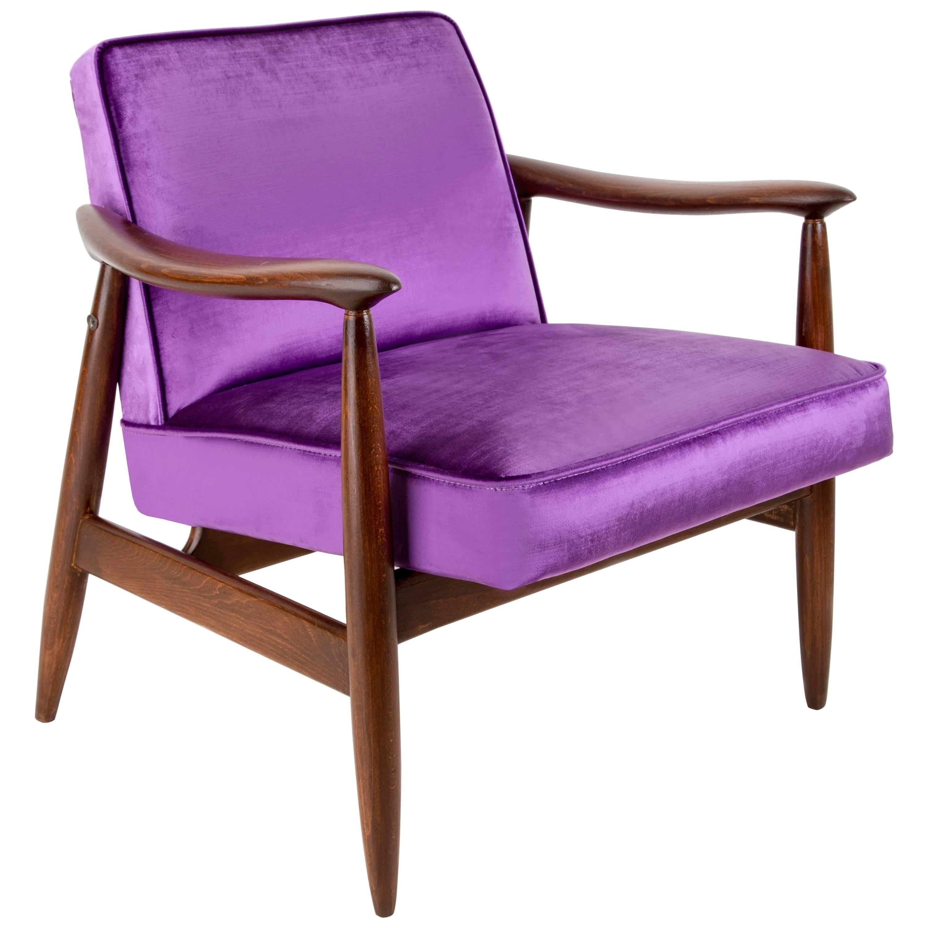 Mid Century Velvet Ultra Violet Pantone Armchair, by J. Kedziorek, Europe, 1960s For Sale