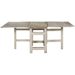 Swedish Gustavian White Painted Drop-Leaf Dining Table, circa 1820-1840