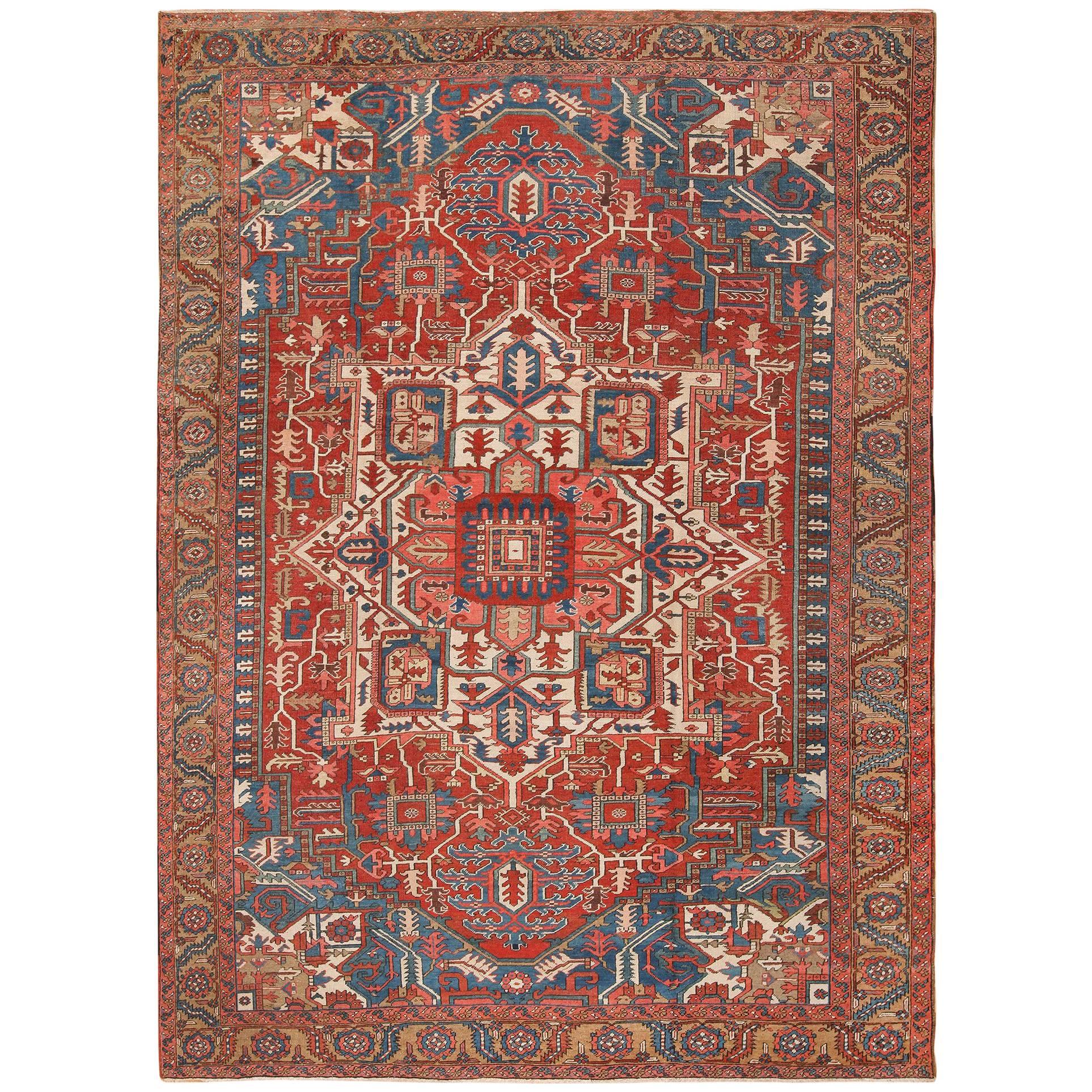 Room Size Antique Persian Heriz Rug. Size: 10 ft x 13 ft (3.05 m x 3.96 m)