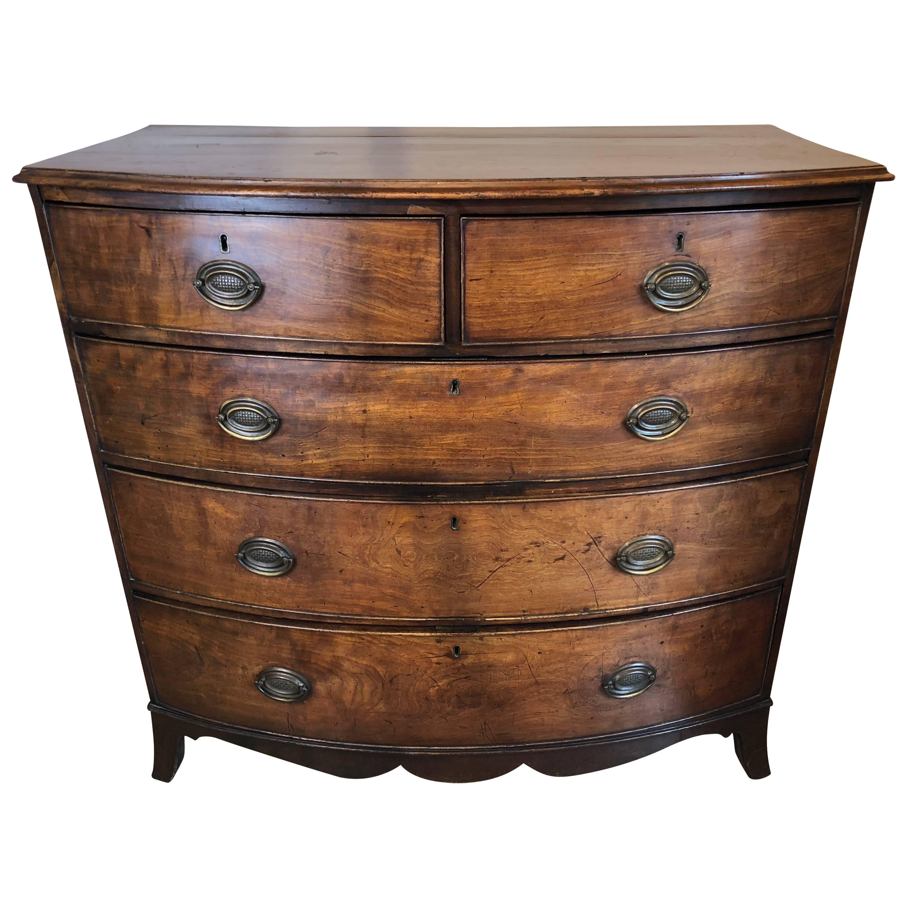 English Georgian Period Bow Front Chest in Mahogany, 18th Century For Sale